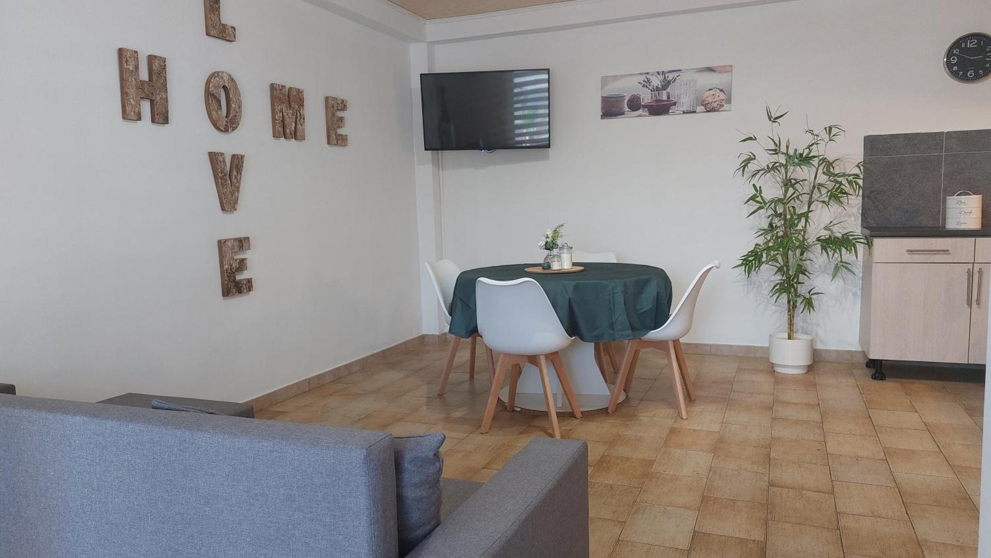 A La Cour De La Sucrerie Apartment Binche Exterior photo